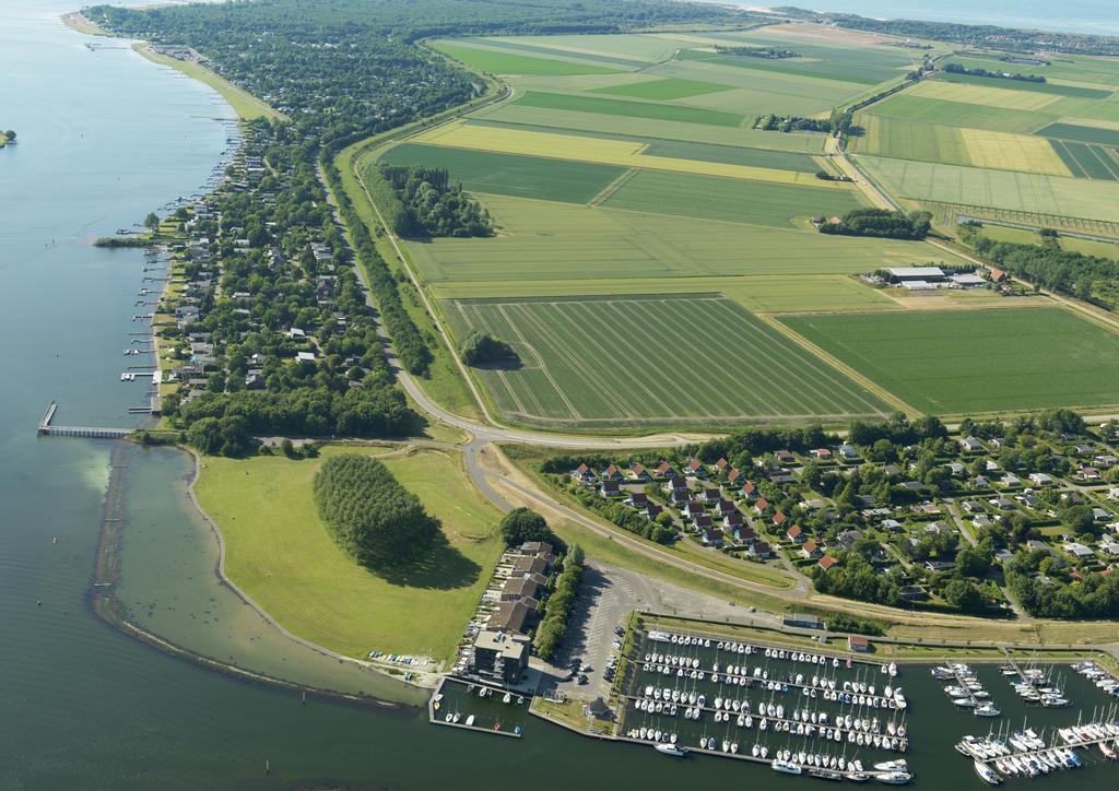 Veerse Muze Apartment คัมเปอร์ลันด์ ภายนอก รูปภาพ