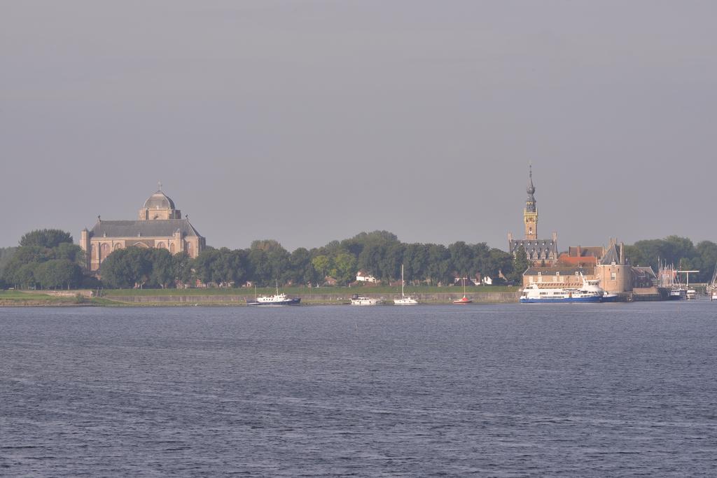Veerse Muze Apartment คัมเปอร์ลันด์ ภายนอก รูปภาพ